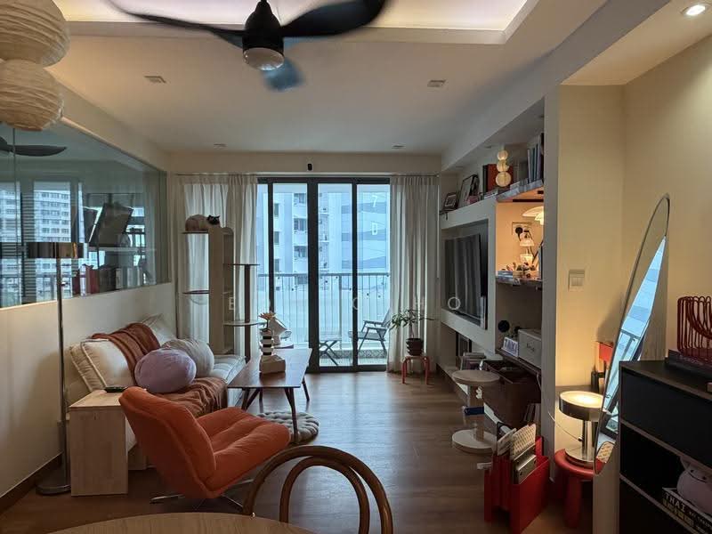 676D Punggol Drive, 676D Punggol Drive, Hougang / Punggol / Sengkang, 3 Bedrooms, 1,001 sqft, HDB Flat For Sale, by Edric Ho, 500256669 - Living Room - PropertyGuru.com.sg