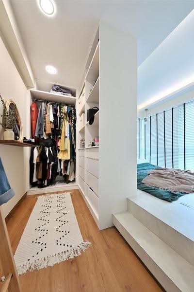 676D Punggol Drive, 676D Punggol Drive, Hougang / Punggol / Sengkang, 3 Bedrooms, 1,001 sqft, HDB Flat For Sale, by Edric Ho, 500256669 - Master Bedroom Walk-In Wardrobe - PropertyGuru.com.sg