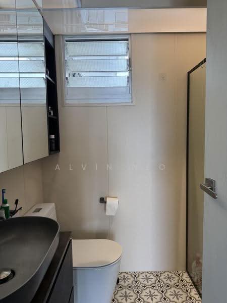 409A Northshore Drive, 409A Northshore Drive, Hougang / Punggol / Sengkang, 3 Bedrooms, 1,012 sqft, HDB Flat For Sale, by Alvin Neo, 500256684 - Bathroom - PropertyGuru.com.sg