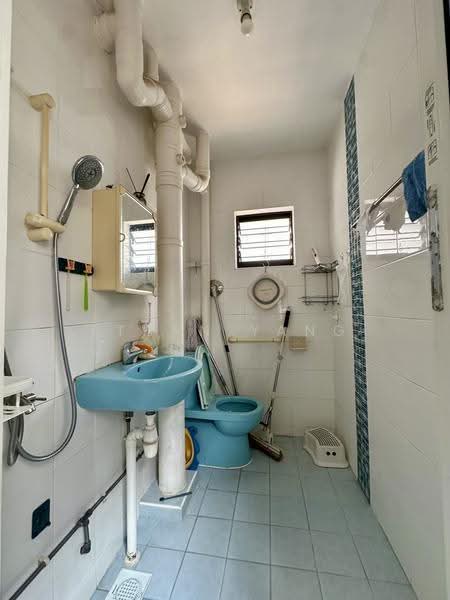 313 Woodlands Street 31, 313 Woodlands Street 31, Admiralty / Woodlands, 3 Bedrooms, 1,109 sqft, HDB Flat For Rent, by Ethan Yang, 500256685 - Bathroom - PropertyGuru.com.sg