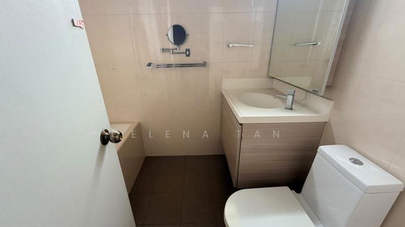 Hillcrest Arcadia, 251 Arcadia Road, Newton / Novena, 5 Bedrooms, 2,896 sqft, Condominium For Sale, by Celena Tan, 500256695 - Bathroom - PropertyGuru.com.sg