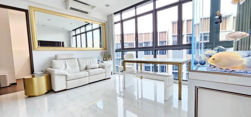 Symphony Suites, 1 Yishun Close, Sembawang / Yishun, 3 Bedrooms, 797 sqft, Condominium For Sale, by Mansfield Tan, 500256697 - Living Room - PropertyGuru.com.sg