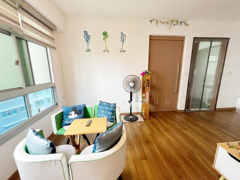 102B Canberra Street, 102B Canberra Street, Sembawang / Yishun, 1 Bedroom, 506 sqft, HDB Flat For Sale, by Richelle Chua, 500256698 - Living Room - PropertyGuru.com.sg