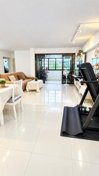 971 Hougang Street 91, 971 Hougang Street 91, Hougang / Punggol / Sengkang, 3 Bedrooms, 1,248 sqft, HDB Flat For Sale, by James Yeo, 500256705 - Living Room - PropertyGuru.com.sg