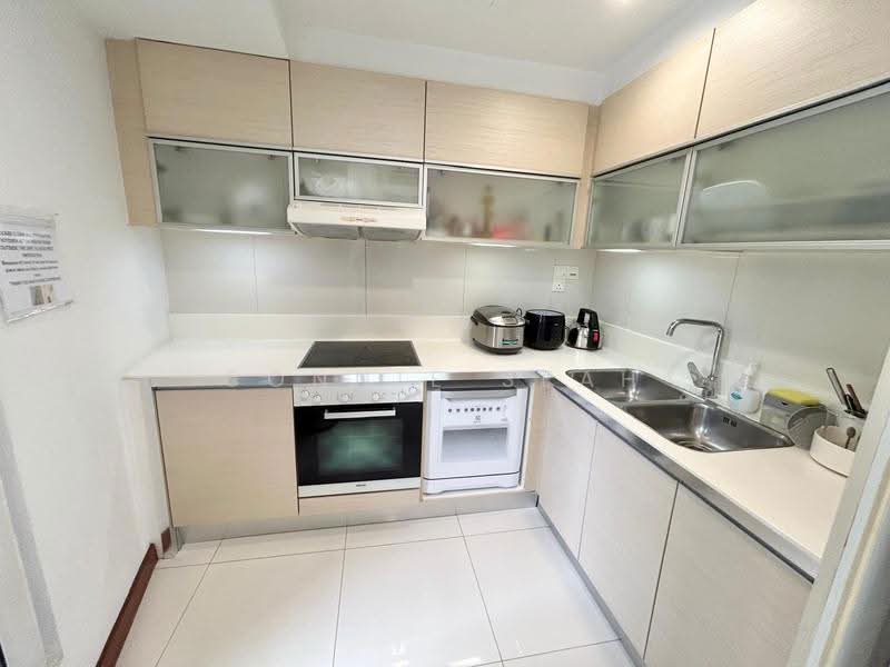The Sail @ Marina Bay, 6 Marina Boulevard, Boat Quay / Raffles Place / Marina, Room Rental, 230 sqft, Condominium For Rent, by Connie Seah, 500256709 - Kitchen - PropertyGuru.com.sg