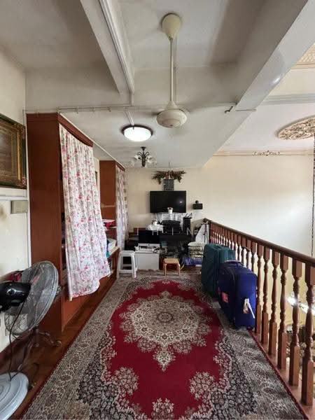 Loyang Villas, 221 221, Changi Airport / Changi Village, 5 Bedrooms, 3,000 sqft, Terraced House For Sale, by Salihin ., 500256718 - PropertyGuru.com.sg