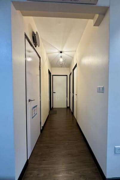 336B Anchorvale Crescent, 336B Anchorvale Crescent, Hougang / Punggol / Sengkang, 3 Bedrooms, 990 sqft, HDB Flat For Sale, by Irwin Samad, 500256722 - Corridor - PropertyGuru.com.sg