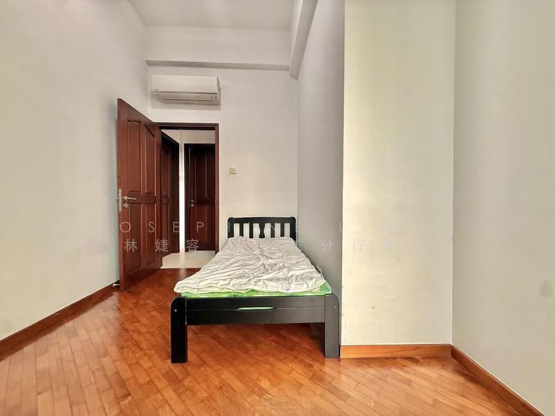Tanglin Regency, 381 Tanglin Road, Tanglin / Holland / Bukit Timah, 2 Bedrooms, 883 sqft, Condominium For Rent, by Josephine Lim J R 林婕容 (区域分行董事 ), 500256724 - Bedroom - PropertyGuru.com.sg