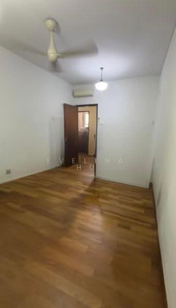 Serangoon Garden Estate, 46 Colchester Grove, Hougang / Punggol / Sengkang, 4 Bedrooms, 2,801 sqft, Corner Terrace For Sale, by Evelina Hu, 500256729 - Interior - PropertyGuru.com.sg