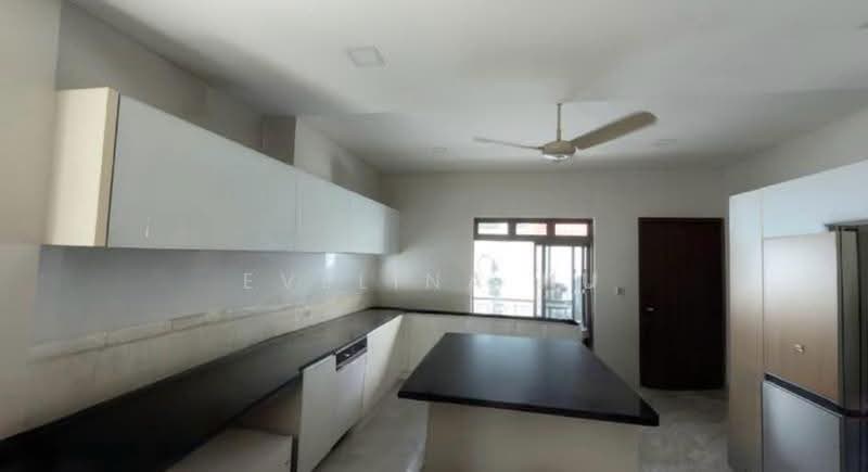 Serangoon Garden Estate, 46 Colchester Grove, Hougang / Punggol / Sengkang, 4 Bedrooms, 2,801 sqft, Corner Terrace For Sale, by Evelina Hu, 500256729 - Kitchen - PropertyGuru.com.sg