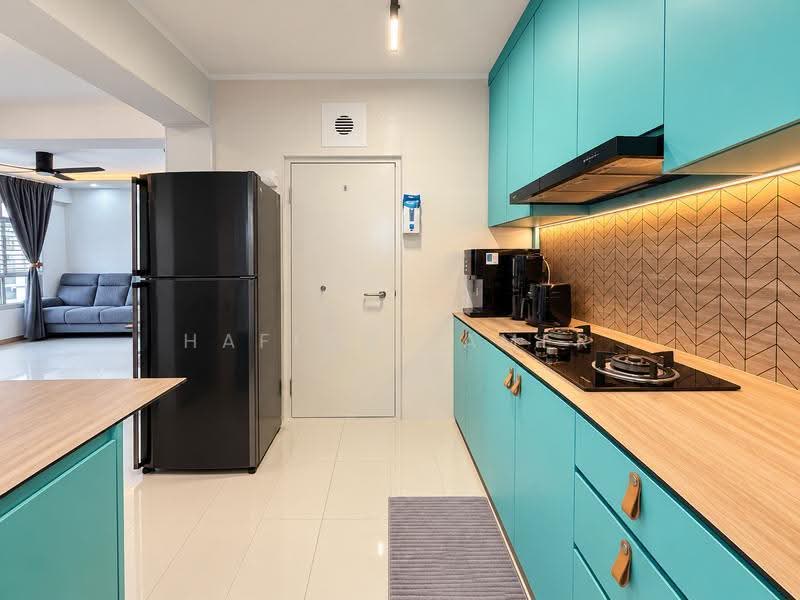 229A Sumang Lane, 229A Sumang Lane, Hougang / Punggol / Sengkang, 3 Bedrooms, 1,001 sqft, HDB Flat For Sale, by Hafiqal Amer, 500256763 - Kitchen - PropertyGuru.com.sg