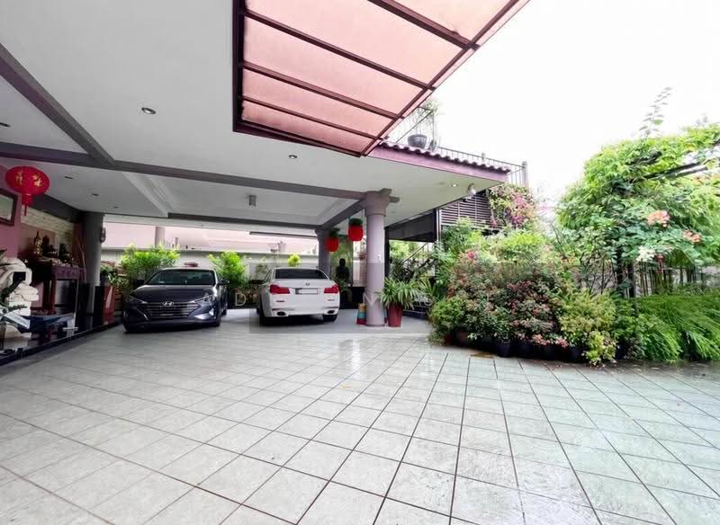 Landed House at Phoenix Garden Estate, Galistan Avenue, Dairy Farm / Bukit Panjang / Choa Chu Kang, 6 Bedrooms, 4,800 sqft, Bungalow House For Rent, by Adrian See, 500256767 - Exterior - PropertyGuru.com.sg