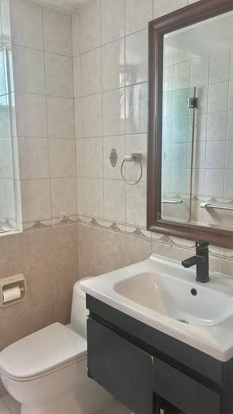 Simei Green Condominium, 9 Simei Street 4, Pasir Ris / Tampines, 3 Bedrooms, 1,247 sqft, Condominium For Rent, by Josephine Lim J R 林婕容 (区域分行董事 ), 500256784 - Bathroom - PropertyGuru.com.sg
