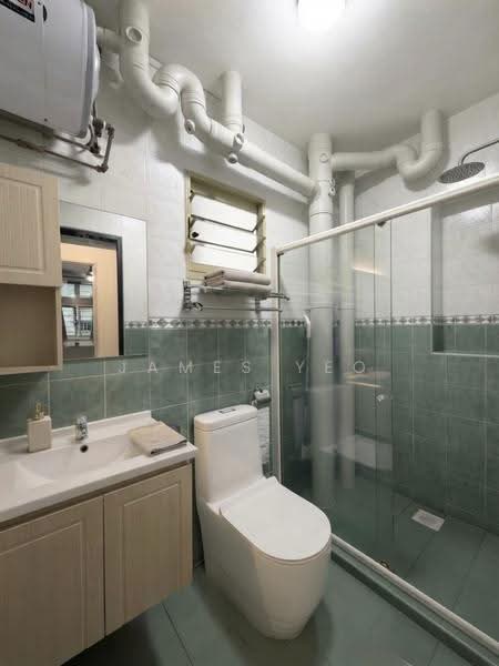 111 Edgefield Plains, 111 Edgefield Plains, Hougang / Punggol / Sengkang, 3 Bedrooms, 1,216 sqft, HDB Flat For Sale, by James Yeo, 500256787 - Bathroom - PropertyGuru.com.sg
