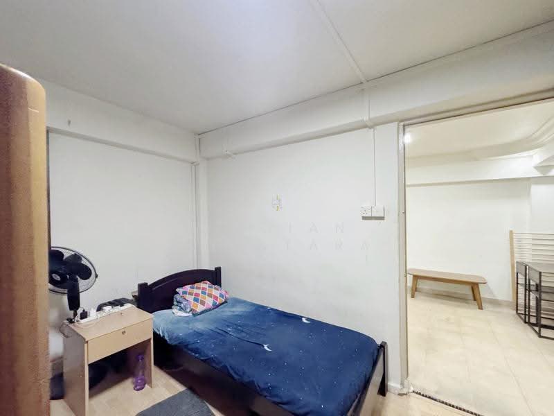 32 Chai Chee Avenue, 32 Chai Chee Avenue, Bedok / Upper East Coast, 3 Bedrooms, 700 sqft, HDB Flat For Sale, by Risdian Isbintara, 500256793 - Bedroom - PropertyGuru.com.sg
