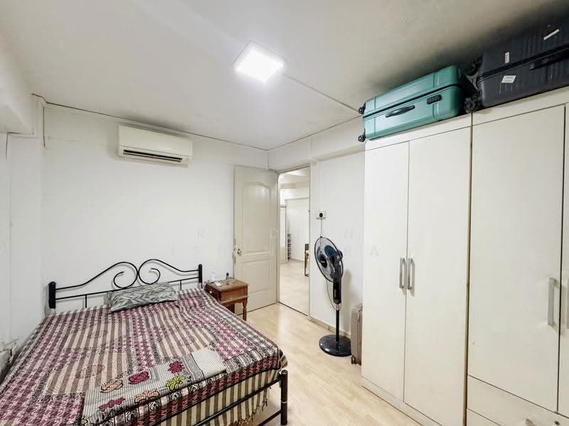 32 Chai Chee Avenue, 32 Chai Chee Avenue, Bedok / Upper East Coast, 3 Bedrooms, 700 sqft, HDB Flat For Sale, by Risdian Isbintara, 500256793 - Bedroom - PropertyGuru.com.sg