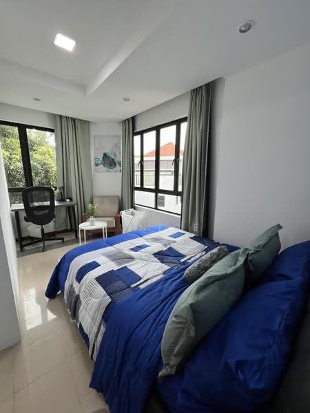 381 Pasir Panjang Road, 381 Pasir Panjang Road, Buona Vista / West Coast / Clementi New Town, Room Rental, 100 sqft, Apartment For Rent, by Eunice Wong, 500256808 - Bedroom - PropertyGuru.com.sg