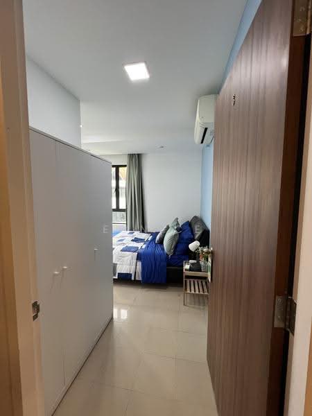 381 Pasir Panjang Road, 381 Pasir Panjang Road, Buona Vista / West Coast / Clementi New Town, Room Rental, 100 sqft, Apartment For Rent, by Eunice Wong, 500256808 - Bedroom - PropertyGuru.com.sg