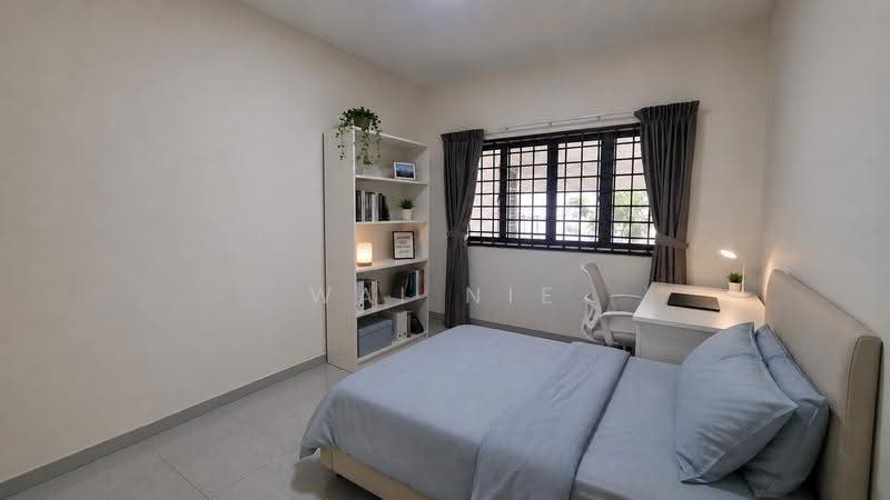Lorong Lew Lian, Lorong Lew Lian, Hougang / Punggol / Sengkang, Room Rental, 120 sqft, Corner Terrace For Rent, by Wai Nie Mong, 500256809 - Bedroom - PropertyGuru.com.sg