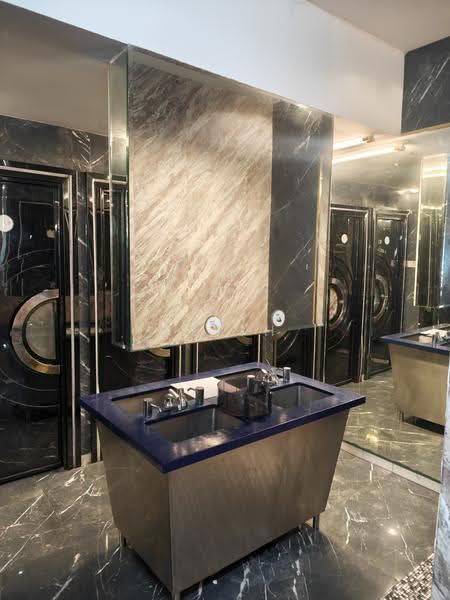 501 West Coast Drive, 501 West Coast Drive, Buona Vista / West Coast / Clementi New Town, 3,186 sqft, Shop / Shophouse For Rent, by Keith Tan, 500256814 - Bathroom - CommercialGuru.com.sg