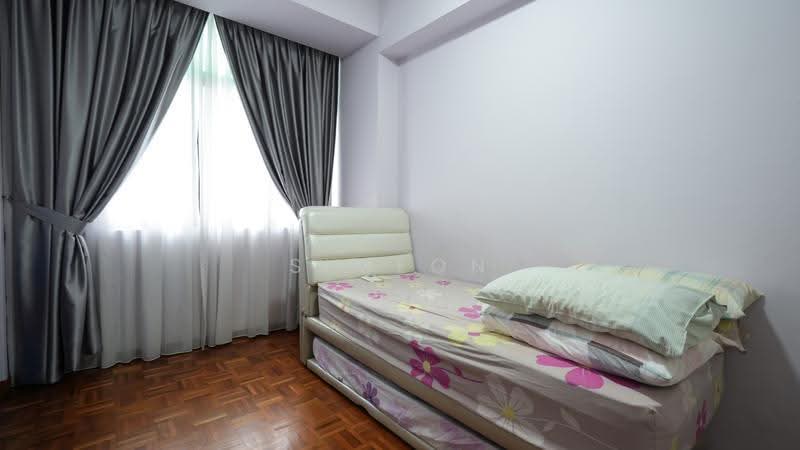 Wolskel Lodge, 103 Wolskel Road, Macpherson / Potong Pasir, 5 Bedrooms, 2,432 sqft, Cluster House For Rent, by Simeon Tan, 500256817 - Bedroom - PropertyGuru.com.sg