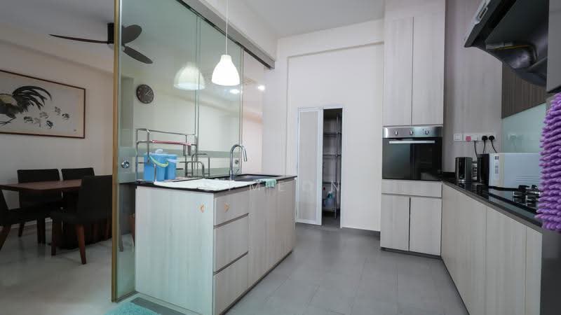 Wolskel Lodge, 103 Wolskel Road, Macpherson / Potong Pasir, 5 Bedrooms, 2,432 sqft, Cluster House For Rent, by Simeon Tan, 500256817 - Kitchen - PropertyGuru.com.sg