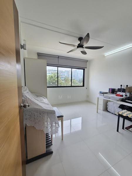 112 Pasir Ris Street 11, 112 Pasir Ris Street 11, Pasir Ris / Tampines, Room Rental, 150 sqft, HDB Flat For Rent, by MH Quek, 500256828 - Study - PropertyGuru.com.sg