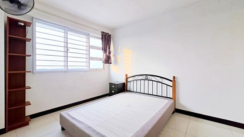 256A Sumang Walk, 256A Sumang Walk, Hougang / Punggol / Sengkang, 2 Bedrooms, 732 sqft, HDB Flat For Sale, by Evyn Xu, 500256836 - Bedroom - PropertyGuru.com.sg