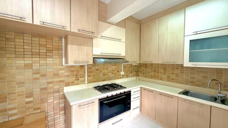 Hillcrest Arcadia, 263 Arcadia Road, Newton / Novena, 5 Bedrooms, 2,896 sqft, Condominium For Sale, by Mathieu GOARANT, 500256845 - Kitchen - PropertyGuru.com.sg