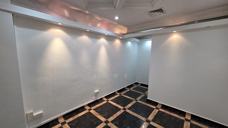 Bukit Timah Shopping Centre, 170 Upper Bukit Timah Road, Clementi Park / Upper Bukit Timah, 183 sqft, Mall Shop For Rent, by June Leow, 500256847 - CommercialGuru.com.sg