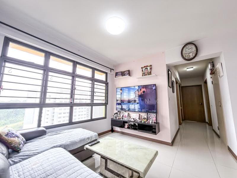 478A Yishun Street 44, 478A Yishun Street 44, Sembawang / Yishun, 3 Bedrooms, 1,001 sqft, HDB Flat For Sale, by Jacob Ong, 500256850 - Living Room - PropertyGuru.com.sg