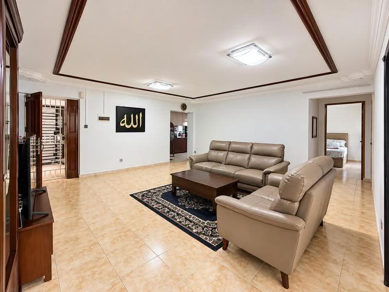 291A Compassvale Street, 291A Compassvale Street, Hougang / Punggol / Sengkang, 3 Bedrooms, 1,184 sqft, HDB Flat For Sale, by Syafa J, 500256852 - Living Room - PropertyGuru.com.sg
