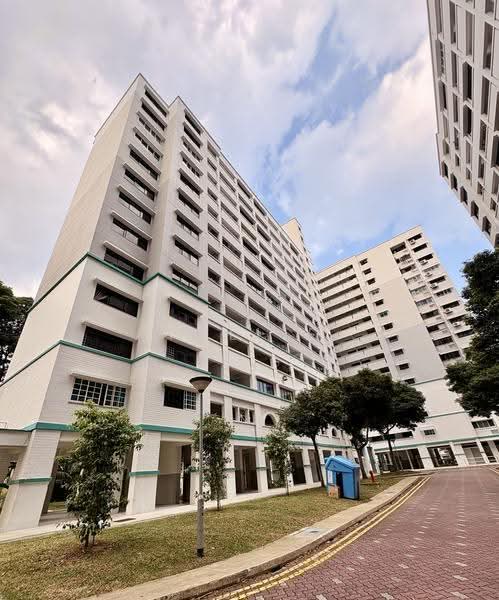 578 Hougang Avenue 4, 578 Hougang Avenue 4, Hougang / Punggol / Sengkang, 2 Bedrooms, 1,507 sqft, HDB Flat For Rent, by Nellie Law, 500256864 - Block Surrounds - PropertyGuru.com.sg