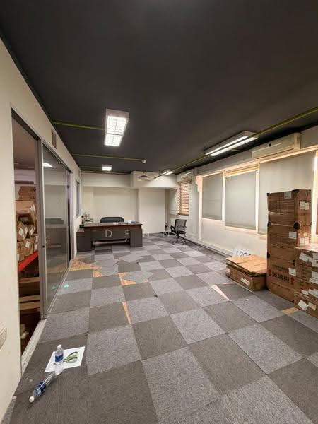 Unity Centre, 51 Bukit Batok Crescent, Dairy Farm / Bukit Panjang / Choa Chu Kang, 3,750 sqft, Light Industrial (B1) For Sale, by Dennis Lim, 500256873 - Interior - CommercialGuru.com.sg
