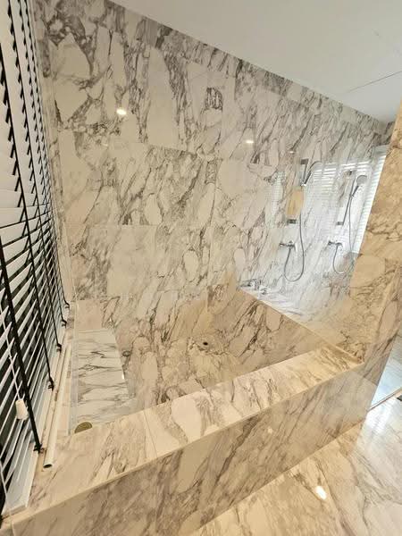 Siglap, East Coast / Marine Parade, 5 Bedrooms, 3,800 sqft, Semi-Detached House For Sale, by Charlotte Howe, 500256878 - PropertyGuru.com.sg