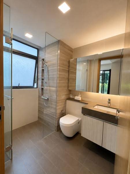 Hedges Park Condominium, 75 Flora Drive, Changi Airport / Changi Village, 2 Bedrooms, 915 sqft, Condominium For Sale, by Laura Lee, 500256901 - PropertyGuru.com.sg