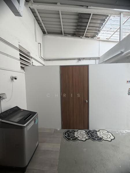 Beauty hair medicure salon for takeover, Beach Road / Bugis / Rochor, 775 sqft, Other Retail For Rent, by Chris Goh, 500256905 - Interior - CommercialGuru.com.sg