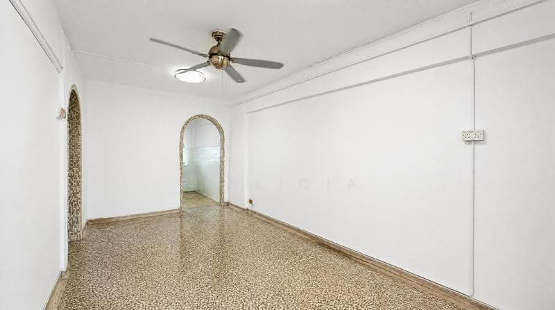 521 Bedok North Avenue 1, 521 Bedok North Avenue 1, Bedok / Upper East Coast, 2 Bedrooms, 721 sqft, HDB Flat For Sale, by Phylicia Hoe, 500256922 - Living Room (Actual) - PropertyGuru.com.sg