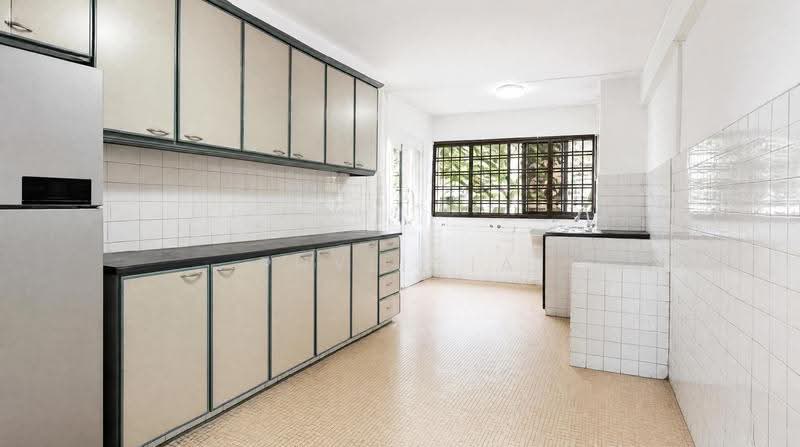 521 Bedok North Avenue 1, 521 Bedok North Avenue 1, Bedok / Upper East Coast, 2 Bedrooms, 721 sqft, HDB Flat For Sale, by Phylicia Hoe, 500256922 - Kitchen - PropertyGuru.com.sg