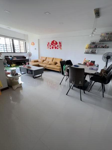 671C Jurong West Street 65, 671C Jurong West Street 65, Boon Lay / Jurong / Tuas, 4 Bedrooms, 1,356 sqft, HDB Flat For Sale, by Christina Ng, 500256934 - Living room pic 1 - PropertyGuru.com.sg