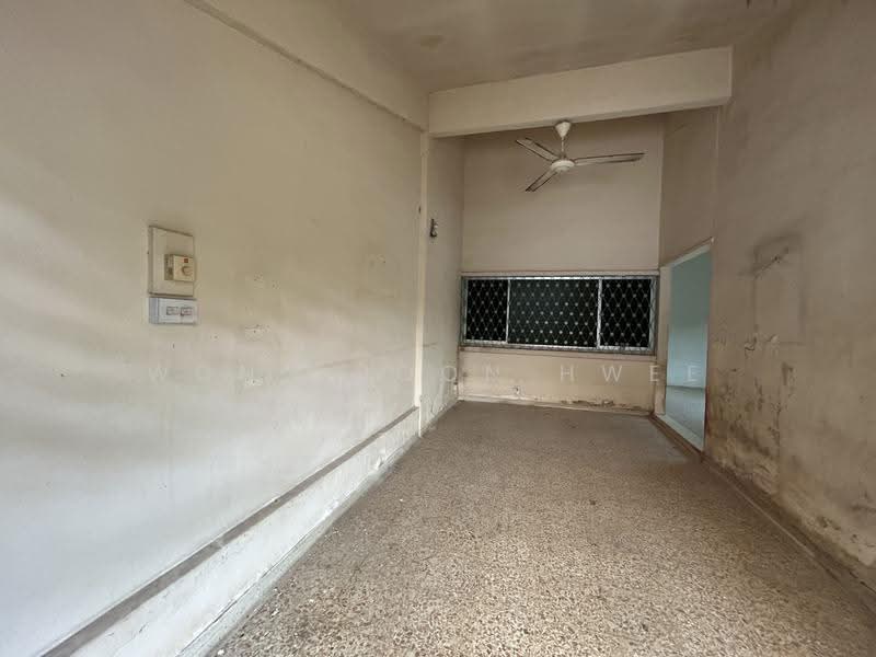 Sembawang Hills Dr, Jalan Kuras, Ang Mo Kio / Bishan / Thomson, 3 Bedrooms, 1,200 sqft, Corner Terrace For Sale, by Wong Boon Hwee Randy, 500256939 - Interior - PropertyGuru.com.sg