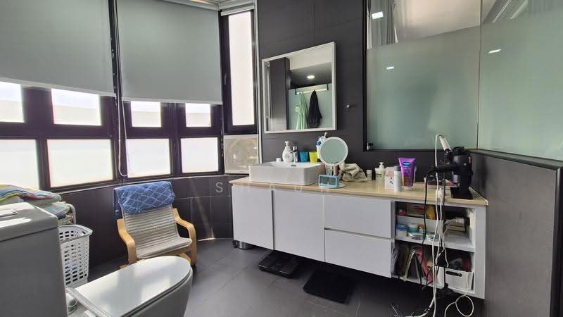 Far Horizon Gardens, 7 Ang Mo Kio Avenue 9, Ang Mo Kio / Bishan / Thomson, 3 Bedrooms, 2,002 sqft, Condominium For Sale, by Shaun Dhillon, 500256944 - Master Bathroom - PropertyGuru.com.sg