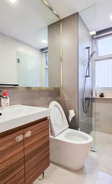 Ecopolitan, Punggol Walk, Hougang / Punggol / Sengkang, 4 Bedrooms, 1,367 sqft, Condominium For Sale, by Hugh Lee, 500256951 - Bathroom - PropertyGuru.com.sg