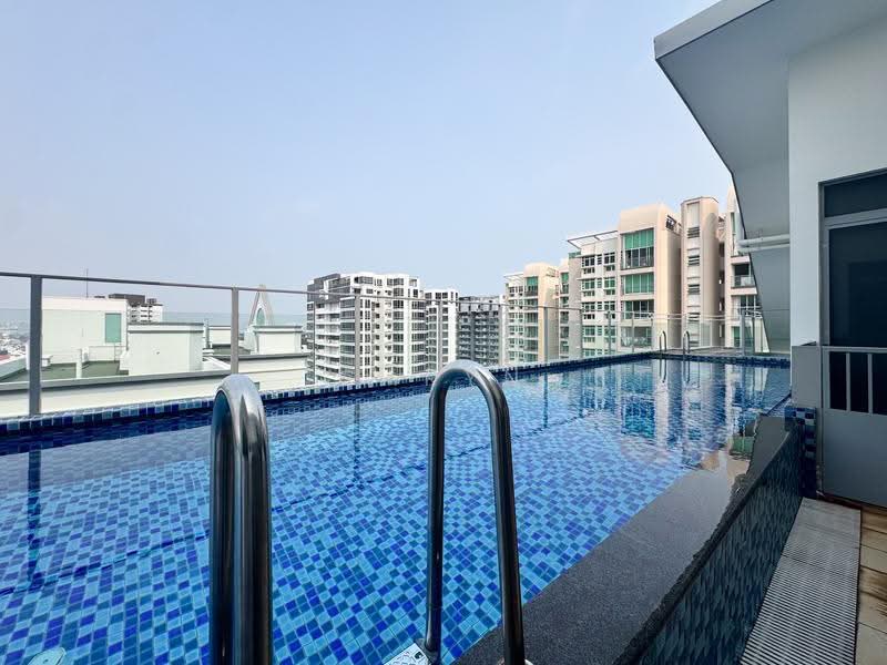The Silver Fir, 9 Butterworth Lane, East Coast / Marine Parade, 1 Bedroom, 527 sqft, Apartment For Sale, by Caryn Wong, 500256954 - Pool - PropertyGuru.com.sg