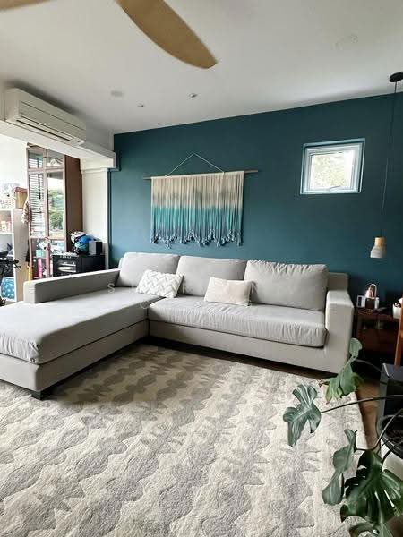 236 Lorong 1 Toa Payoh, 236 Lorong 1 Toa Payoh, Balestier / Toa Payoh, 3 Bedrooms, 1,625 sqft, HDB Flat For Rent, by Sharlene Chang, 500256958 - Living Room - PropertyGuru.com.sg