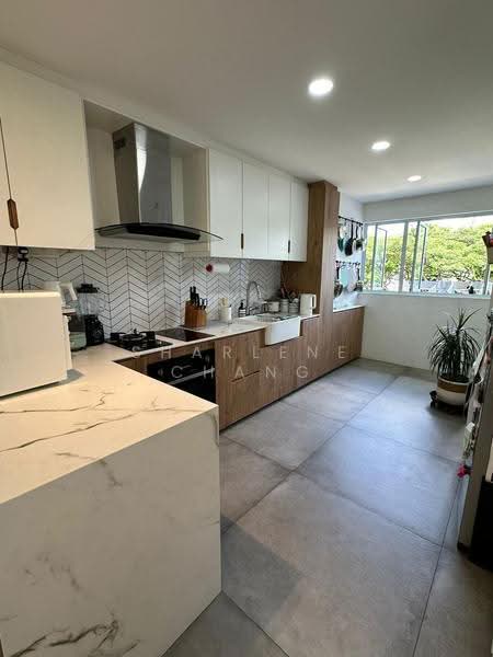 236 Lorong 1 Toa Payoh, 236 Lorong 1 Toa Payoh, Balestier / Toa Payoh, 3 Bedrooms, 1,625 sqft, HDB Flat For Rent, by Sharlene Chang, 500256958 - Kitchen - PropertyGuru.com.sg