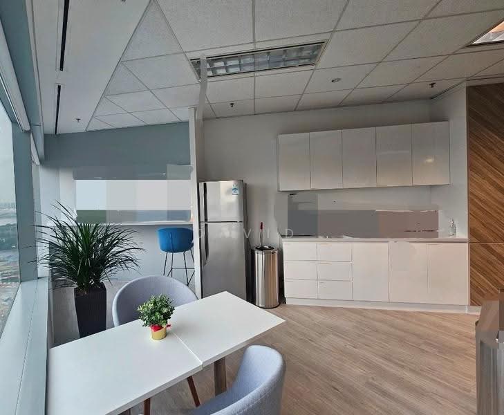 Suntec City Tower, 6 Temasek Boulevard, Boat Quay / Raffles Place / Marina, 1,356 sqft, Office For Rent, by David Toh (卓宏森), 500256960 - Kitchen - CommercialGuru.com.sg