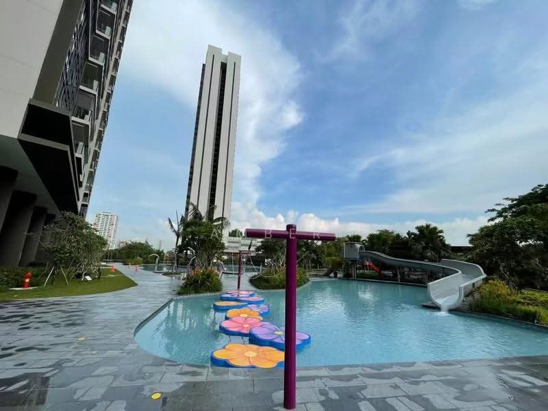 Whistler Grand, 107 West Coast Vale, Buona Vista / West Coast / Clementi New Town, 2 Bedrooms, 764 sqft, Condominium For Rent, by Amber Wang Ting, 500256962 - PropertyGuru.com.sg
