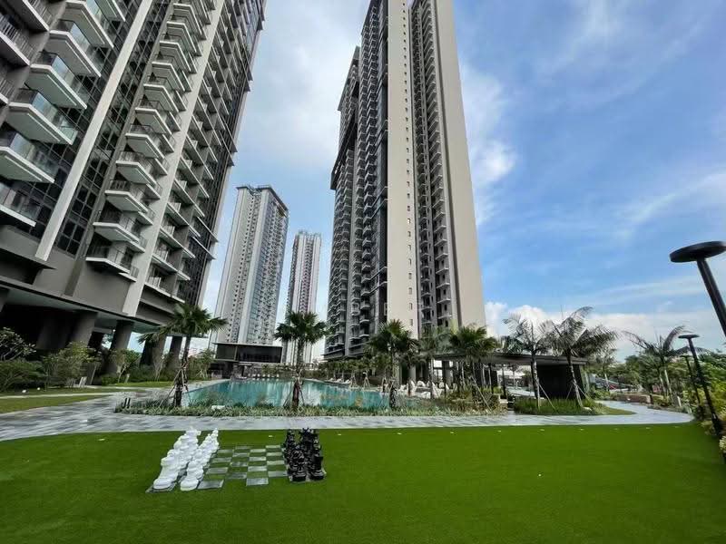 Whistler Grand, 107 West Coast Vale, Buona Vista / West Coast / Clementi New Town, 2 Bedrooms, 764 sqft, Condominium For Rent, by Amber Wang Ting, 500256962 - PropertyGuru.com.sg