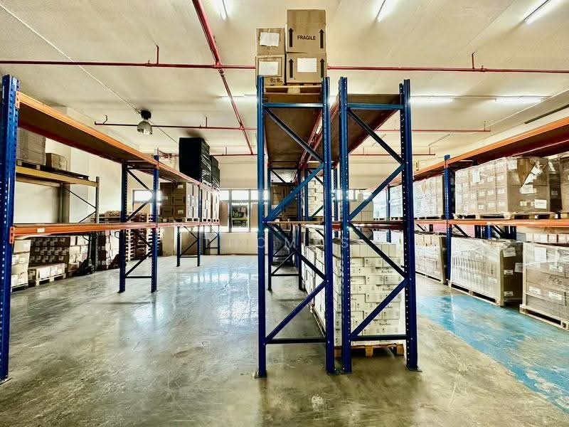 Liberty Warehouse Complex, 220 Tagore Lane, Mandai / Upper Thomson, 2,013 sqft, Light Industrial (B1) For Sale, by Thomas Seah, 500256975 - Interior - CommercialGuru.com.sg